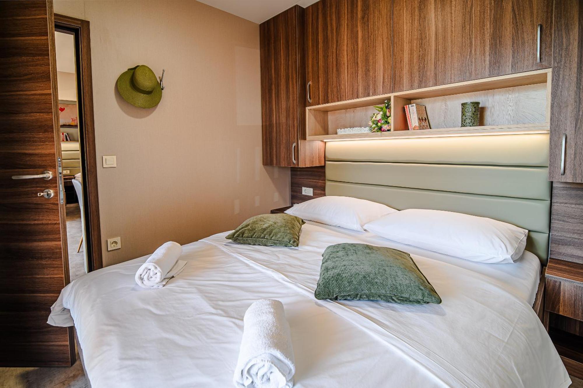 Premium Mobile Homes With Thermal Riviera Tickets Catez ob Savi Rom bilde