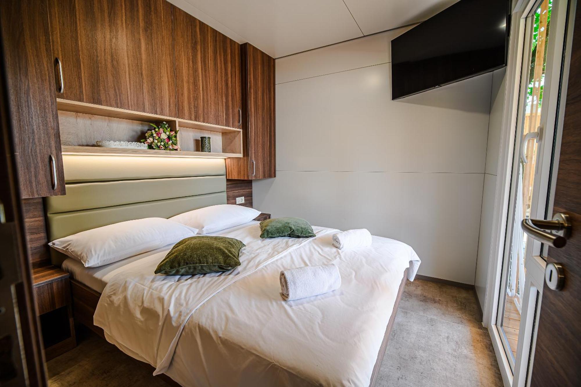 Premium Mobile Homes With Thermal Riviera Tickets Catez ob Savi Rom bilde